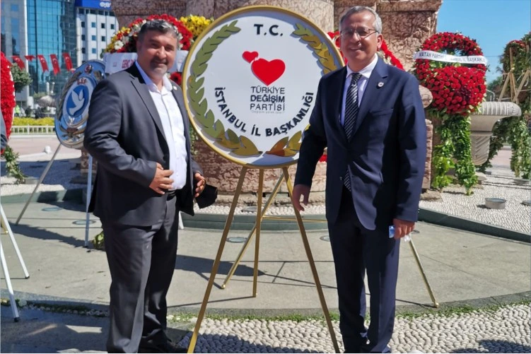 siyasi parti çelenkleri